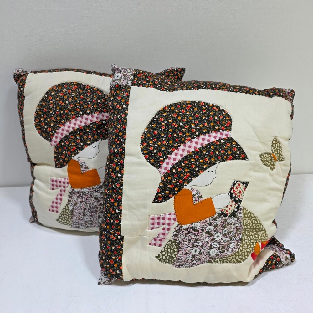 Throw Pillows Unisex 18x18 Multicolor Patchwork Applique Reading Girl